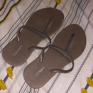 Old navy flip flops